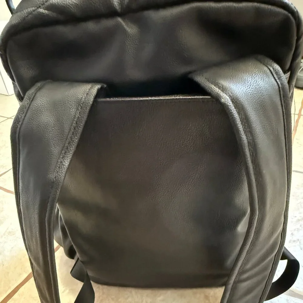 Steve Madden Quilted Diaper OR Work Backpack; Logo tag & lining; Top handle